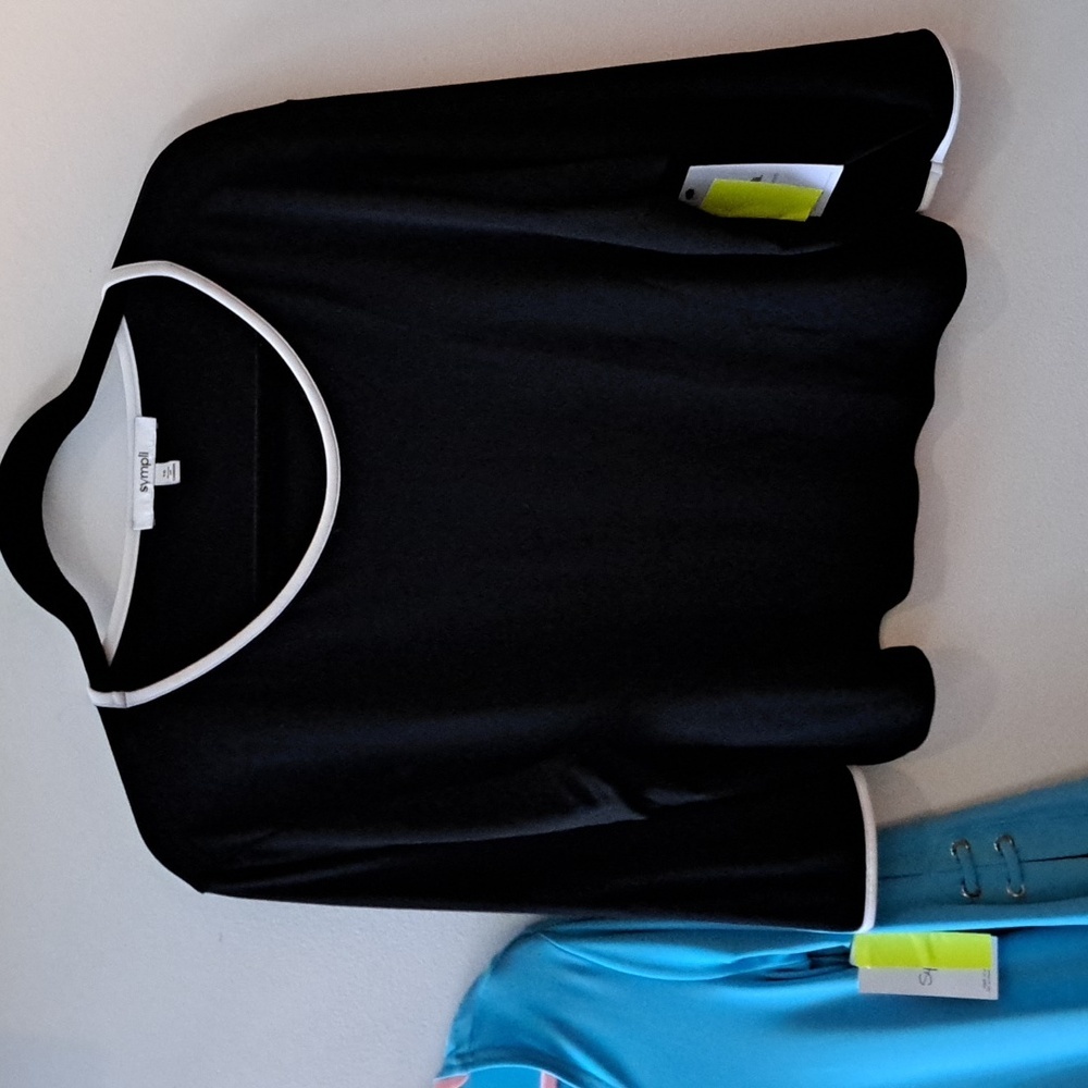 NWT Sympli Black/ White Short Top